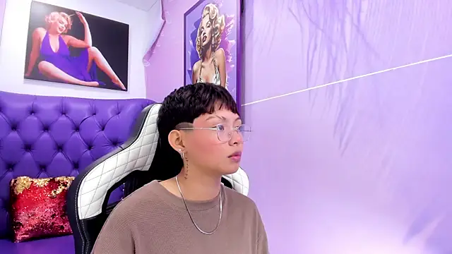 tefi meow online show from 09/25/25, 11:47