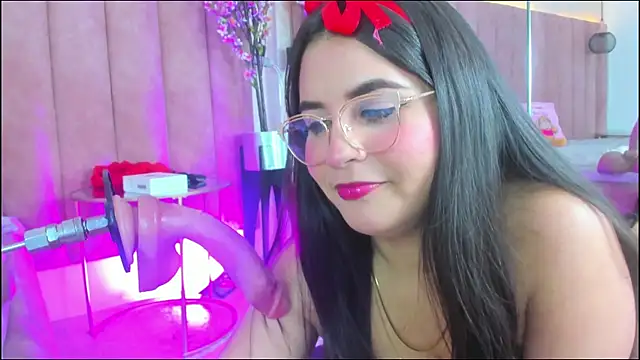 LizzyOlsen online show from 11/27/25, 05:09