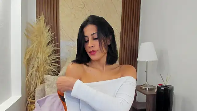 Thais kim online show from 04/20/26, 11:46