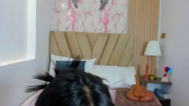 Snapshot of Thais_kim chatting on 07/21/26, 01:24 Thais kim online show from 07/21/26, 01:24