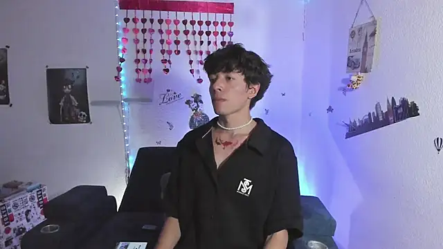 Dani Lips  online show from 09/15/25, 08:53