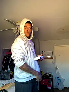 Snapshot of ShakeShaq chatting on 09/23/25, 06:44 ShakeShaq online show from 09/23/25, 06:44