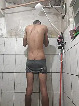 Dedede32 online show from 10/19/25, 10:43