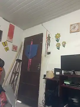 Dedede32 online show from 11/08/25, 04:29