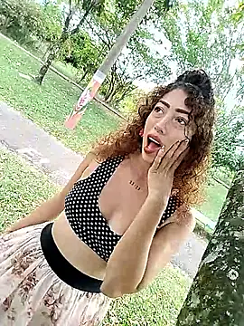 roxyrougee online show from 12/21/25, 05:42