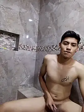 aispuro8505 online show from 11/01/25, 06:48