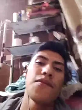 aispuro8505 online show from 11/26/25, 07:42