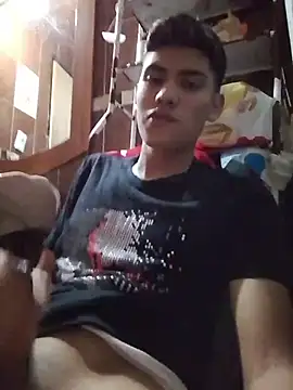 aispuro8505 online show from 01/12/26, 05:34