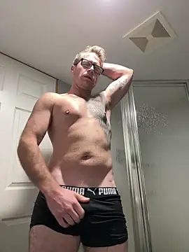 DILFiGuess11 online show from 11/17/25, 09:09