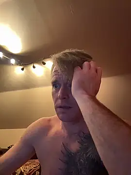 DILFiGuess11 online show from 02/04/26, 06:52