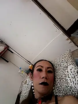 xx9inchesCOCKxx online show from 11/17/25, 04:29