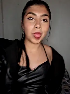 Snapshot of DianeSuns_ chatting on 10/08/25, 02:09 DianeSuns  online show from 10/08/25, 02:09