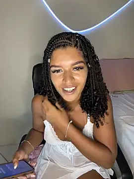 larajuli online show from 03/19/26, 08:13