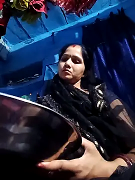 Jooli xx online show from 04/20/26, 03:37