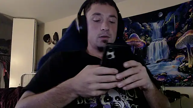 Snapshot of YoBlezz chatting on 09/17/25, 09:44 YoBlezz online show from 09/17/25, 09:44