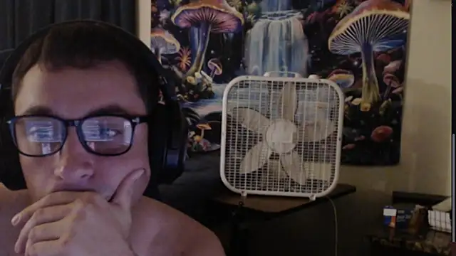 Snapshot of YoBlezz chatting on 09/27/25, 06:40 YoBlezz online show from 09/27/25, 06:40