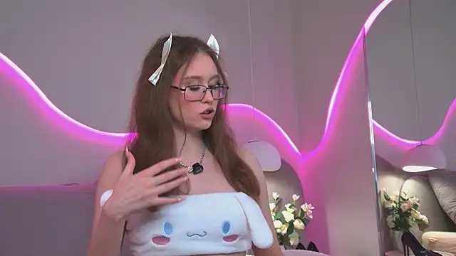 -VivienRay- online show from 04/30/26, 05:30