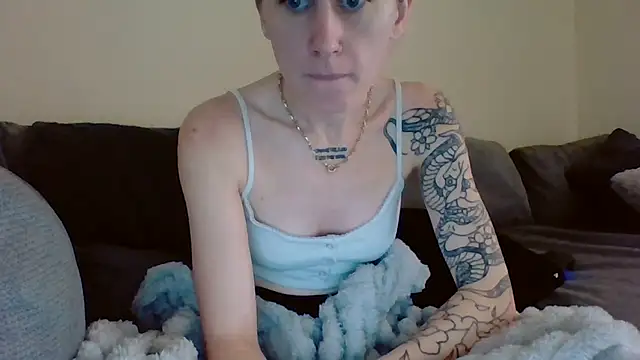 Snapshot of liltiddygoffwaifu chatting on 11/20/25, 05:40 liltiddygoffwaifu online show from 11/20/25, 05:40