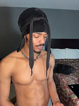 TRILLAHUNG online show from 03/04/26, 11:00