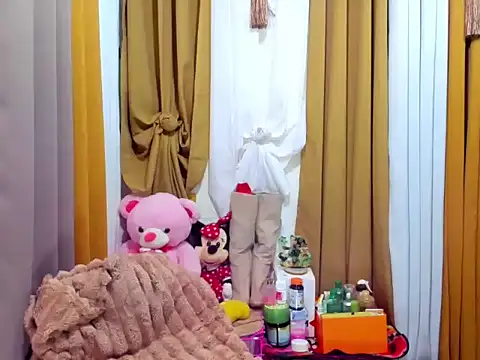 imallyoures69 online show from 11/15/25, 05:27