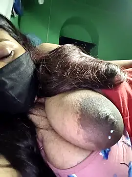 V-hot-swiet online show from 10/03/25, 11:35