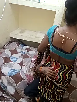 Snapshot of Janvi_342 chatting on 09/15/25, 05:57 Janvi 342 online show from 09/15/25, 05:57