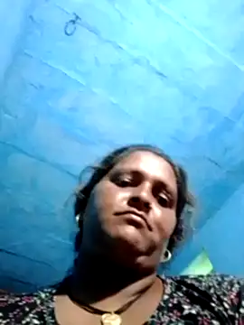 Ishwariya Hatwal online show from 09/18/25, 02:57
