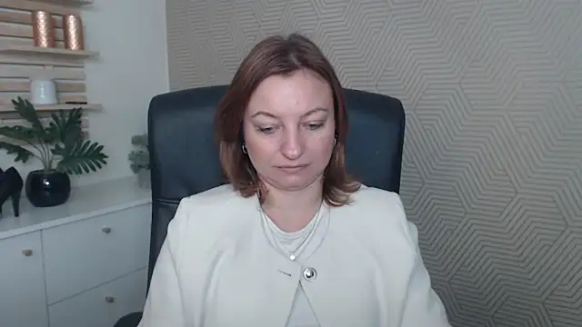 angelaSamt online show from 11/05/25, 06:35