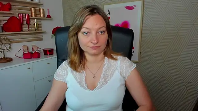 Snapshot of angelaSamt chatting on 06/09/26, 05:52 angelaSamt online show from 06/09/26, 05:52