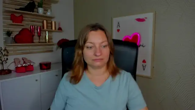 Snapshot of angelaSamt chatting on 07/07/26, 05:43 angelaSamt online show from 07/07/26, 05:43