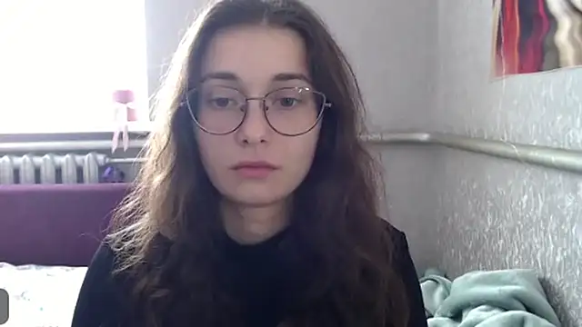 Snapshot of HotAnna2004 chatting on 09/21/25, 10:50 HotAnna2004 online show from 09/21/25, 10:50