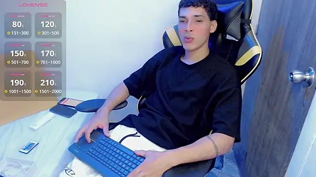 Snapshot of yankees_ chatting on 09/09/25, 03:39 yankees online show from 09/09/25, 03:39