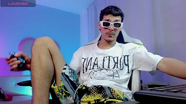 Snapshot of yankees_ chatting on 10/09/25, 04:16 yankees online show from 10/09/25, 04:16