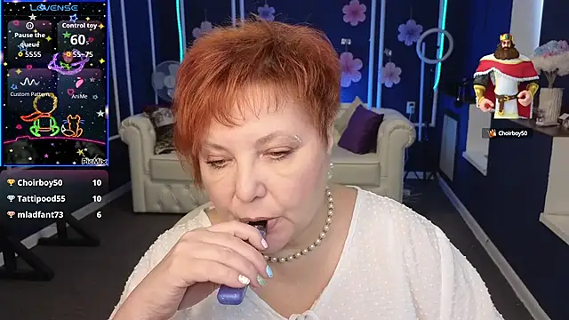 Snapshot of Kira_Kenett chatting on 10/07/25, 07:38 Kira Kenett online show from 10/07/25, 07:38