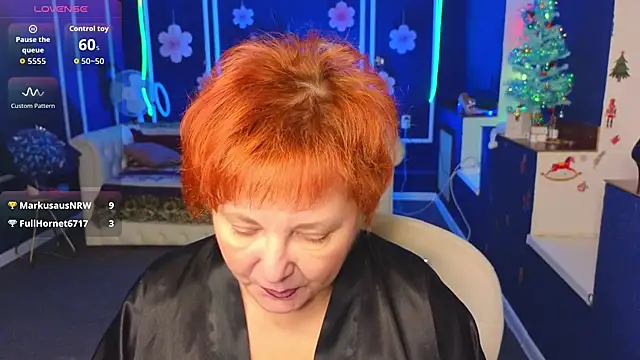 Kira Kenett online show from 12/18/25, 08:42