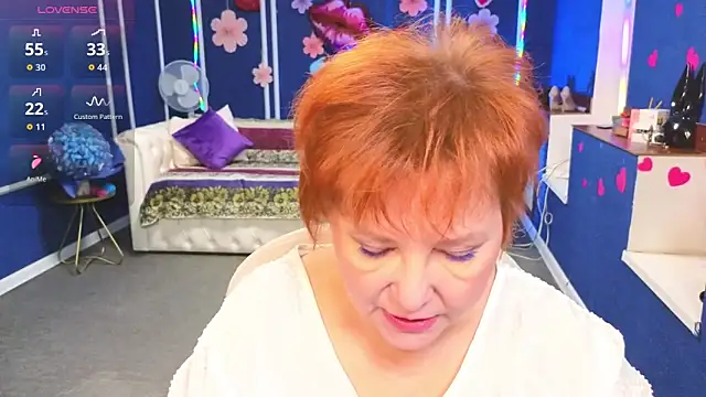 Kira Kenett online show from 02/09/26, 05:55