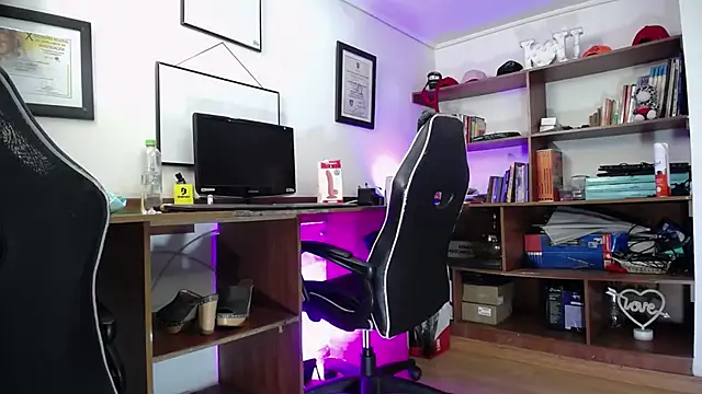 GretaVoss  online show from 10/02/25, 08:05