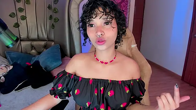 DaniCollinn  online show from 02/14/26, 12:57