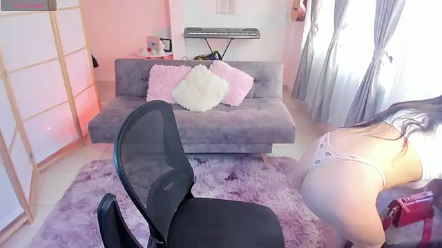 amelia-coben online show from 09/18/25, 08:11