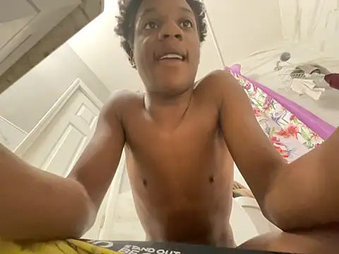 dmmeformerch online show from 02/24/26, 04:38