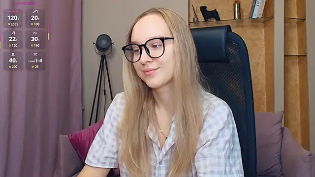 SoonMoor online show from 11/29/25, 07:06