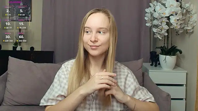 SoonMoor online show from 12/20/25, 07:32