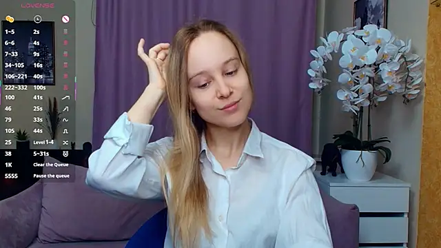 SoonMoor online show from 04/08/26, 06:41