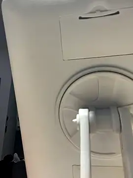 TiffanyyLam online show from 10/14/25, 11:33