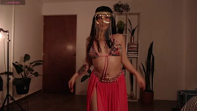 Ellyuwuw online show from 11/13/25, 12:09