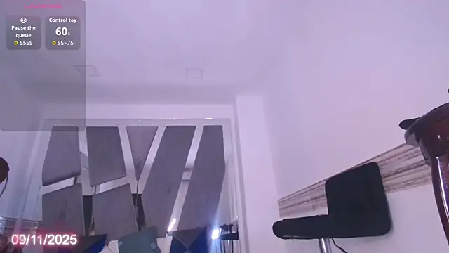 shantal chocolet online show from 11/09/25, 09:13