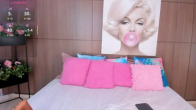 ImaniOkoye online show from 11/15/25, 10:12