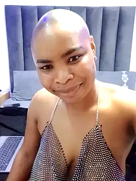 Snapshot of Sultry_Pet chatting on 10/16/25, 08:54 Sultry Pet online show from 10/16/25, 08:54