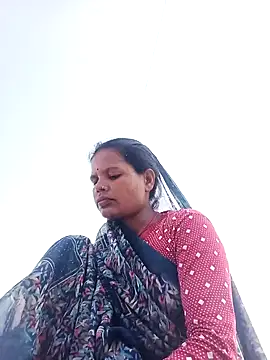 Snapshot of Sapna_ji45 chatting on 10/14/25, 03:51 Sapna ji45 online show from 10/14/25, 03:51