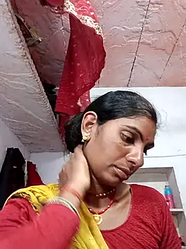 Snapshot of Mansi_ji chatting on 10/03/25, 02:47 Mansi ji online show from 10/03/25, 02:47